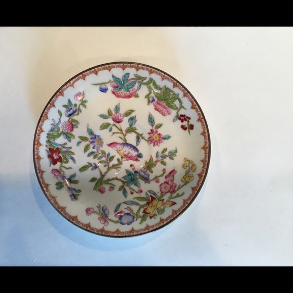 Wright,Tyndall & VanRoden of Phila., vintage saucer, 4 1/2”. Made in England - Picture 1 of 3